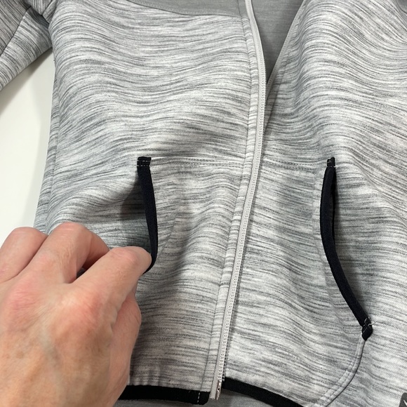 DOMYOS kids, hooded sweatshirt with zipper, Size 8 - Picture 7 of 12